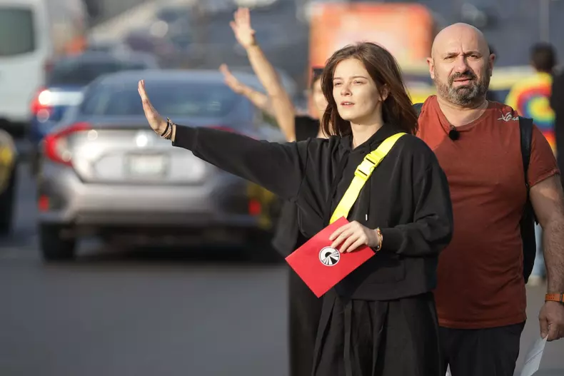 america-express_catalin-scarlatescu-si-doina-teodoru-1