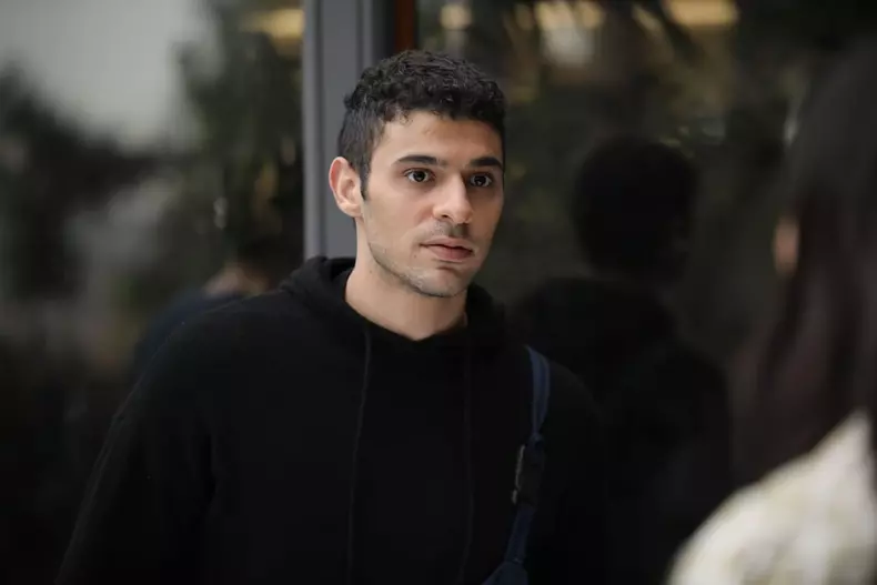 kadir-din-totul-pentru-familia-mea-a-plecat-de-la-kanal-d-dar-il-putem-vedea-la-netflix-1-1