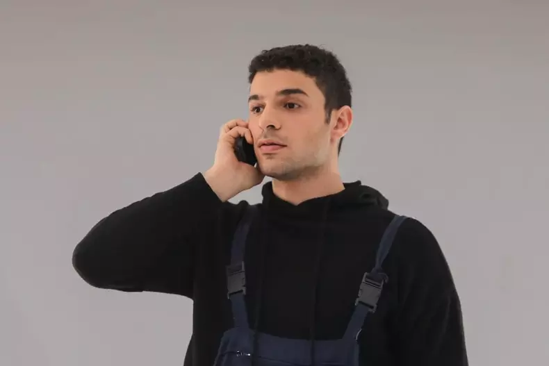 kadir-din-totul-pentru-familia-mea-a-plecat-de-la-kanal-d-dar-il-putem-vedea-la-netflix-4