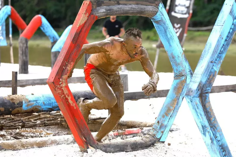 kamara-noul-concurent-din-echipa-faimosilor-6