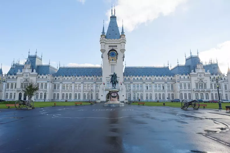 ROventura, 14 ianuarie 2023. Incursiune de neuitat prin capitala istorică a României, Iași