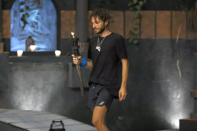 Andrei-Neagu-parasire-competitie-1