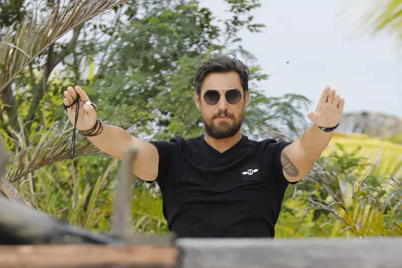 Daniel Pavel - joc Imunitate (2)