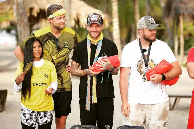 bordea-si-cortea-america-express-6