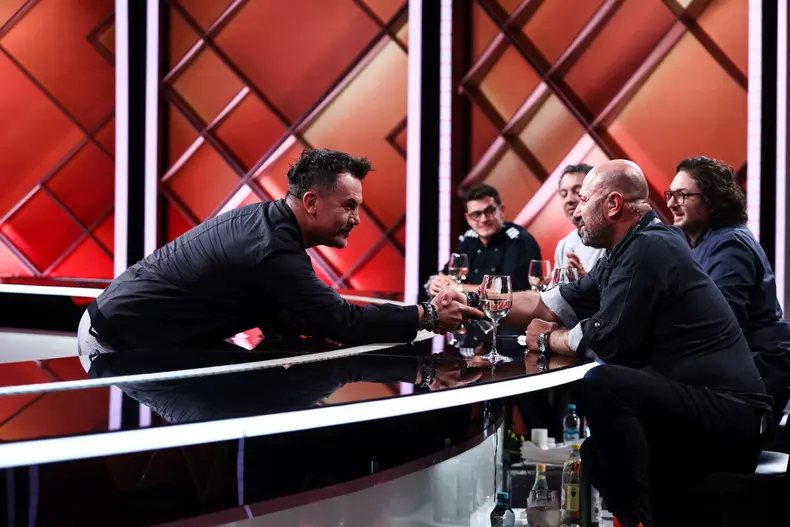 catalin-scarlatescu-a-castigat-amuleta-in-editia-5_2