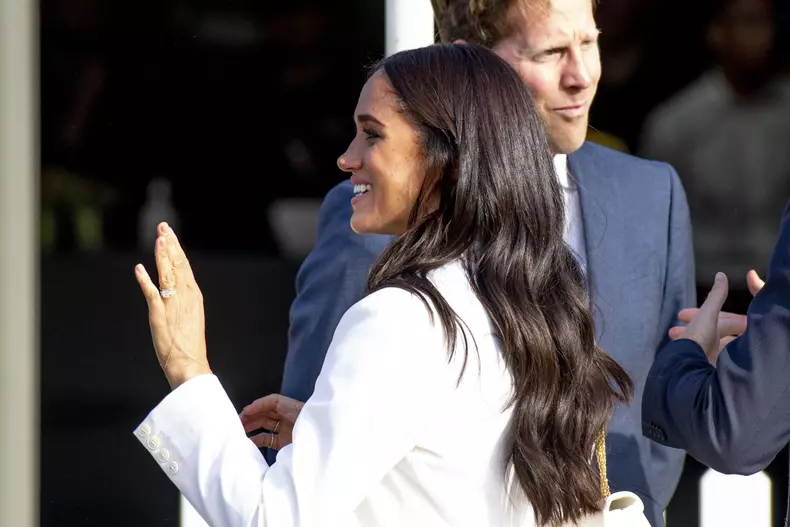 De ce ar trebui Prințul Harry și Meghan Markle să refuze invitația la încoronarea regelui Charles