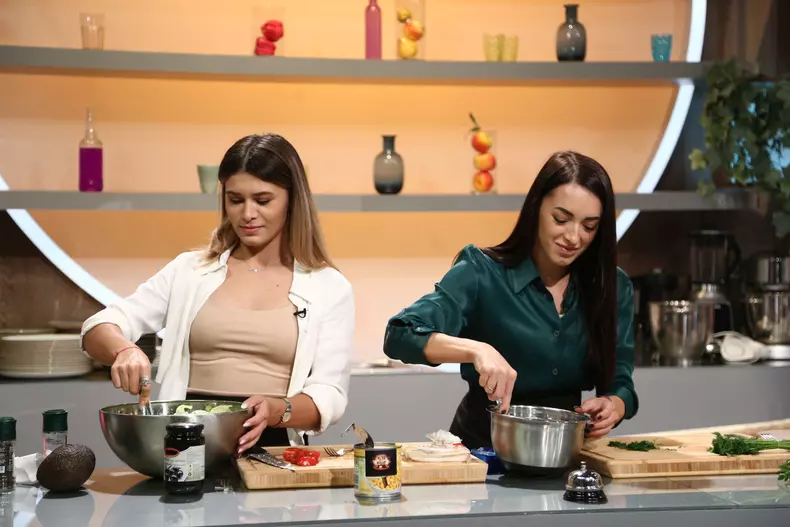 Diana Bulimar și Larisa Iordache 2