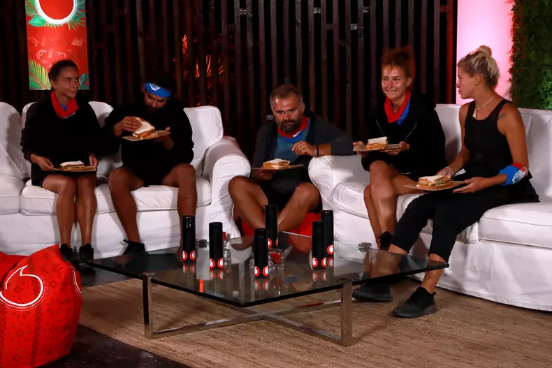 echipa-dan-ursa-victorie-joc-recompensa-2