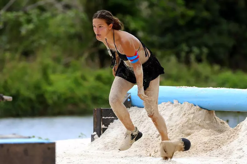 Alexandra Ciomag a părăsit competiția în semifinala Survivor România 2023