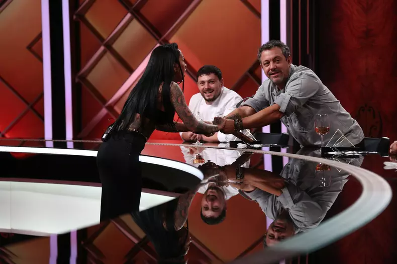 ruby-la-amuleta-de-ieri-1