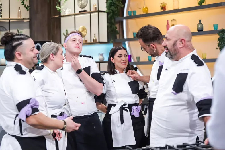 amalia-eliminata-din-competitie_2