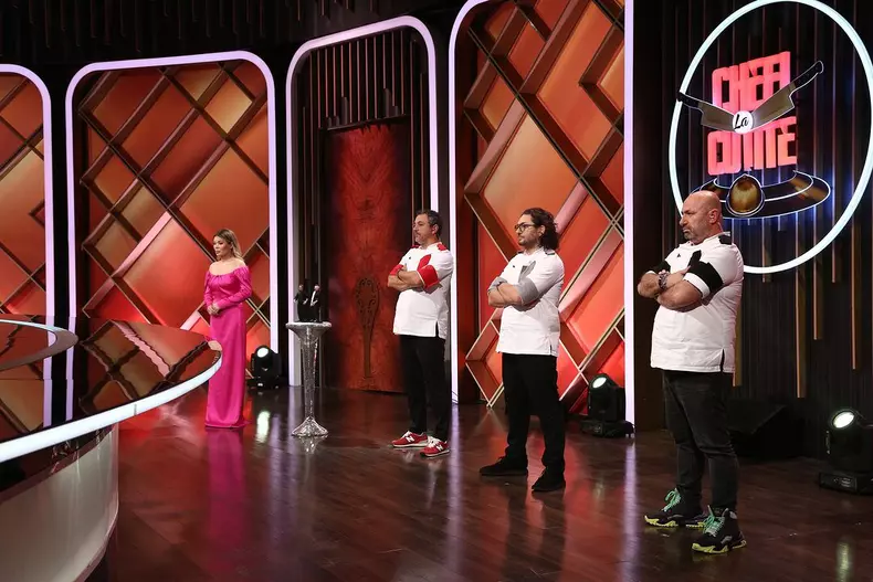 gina-pistol-uimitoare-in-ultima-sa-aparitie-la-chefi-la-cutite-2023.-cat-a-costat-tinuta-din-finala-show-ului-2