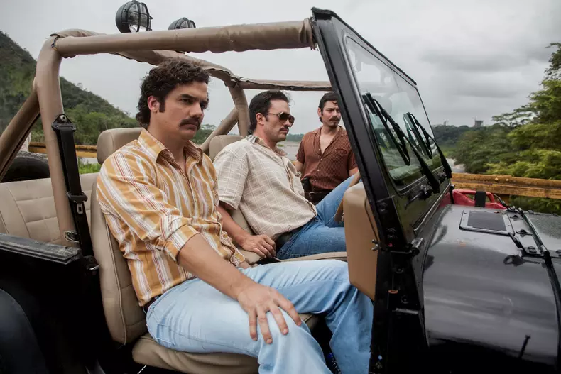 NARCOS S01E01