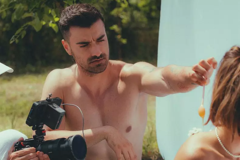 cu-cat-il-plateste-liviu-teodorescu-pe-tatal-lui-7