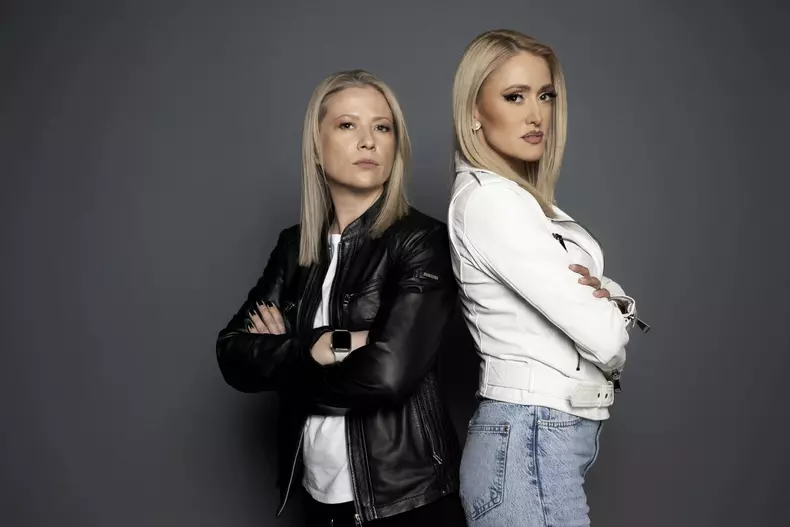 Sonia-Simionov-si-Iuliana-Pepene