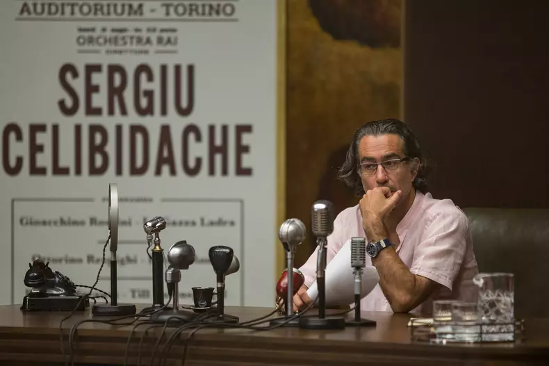 marineci_yellow_tie-comunicat_final-16