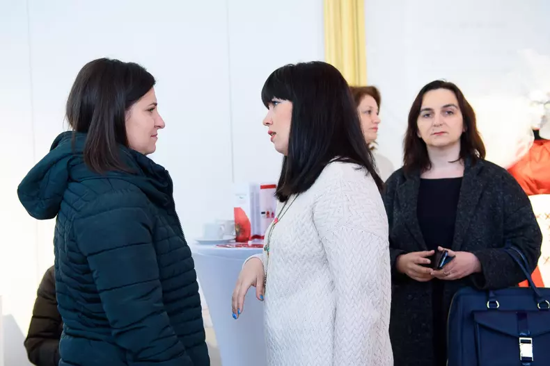 Noua gamă Gerovital Plant7