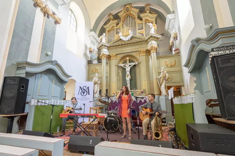 concert in biserica din Crit
