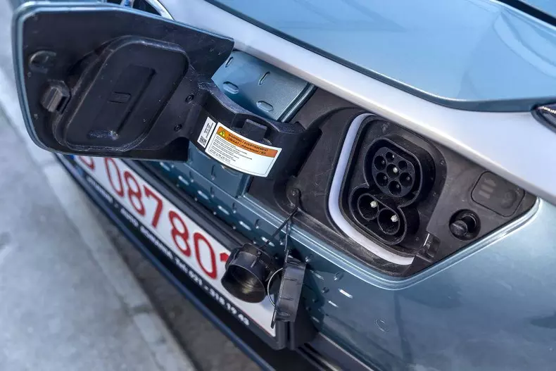 Hyundai-Kona-Electric