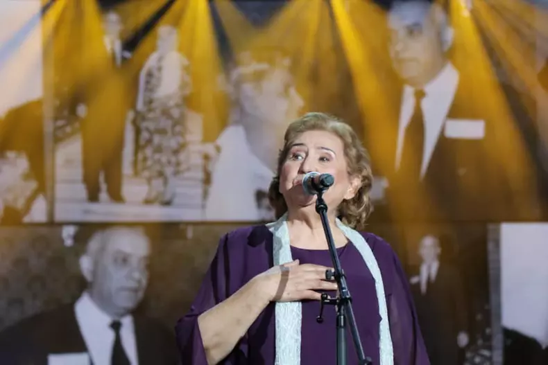 cantareata gabi lunca (1)