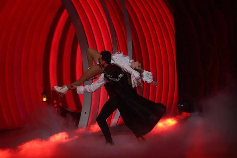 Jean Gavril și Ana câștigătorii Dancing on Ice