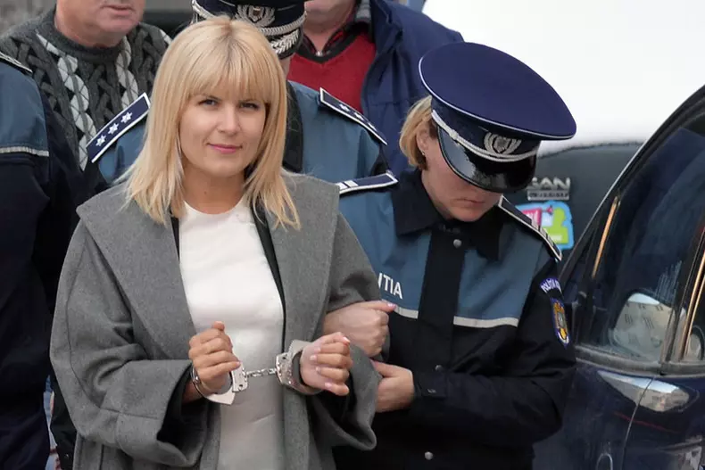 Elena-Udrea-0