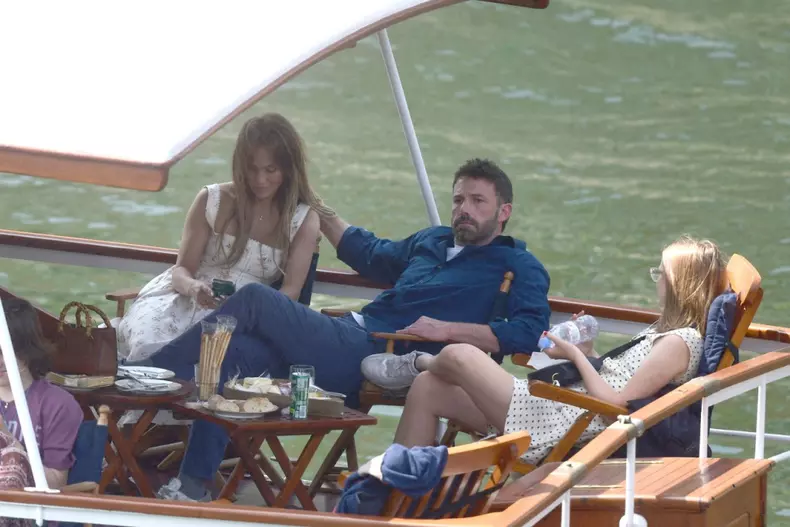 ben-affleck-in-luna-de-miere-in-paris-4