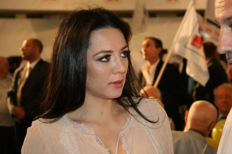 oana mizil31