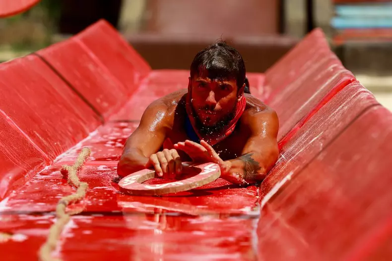 andrei-krisan-despre-experienta-survivor-carmen-grebenisan-bani-si-andreea-ciomag-3