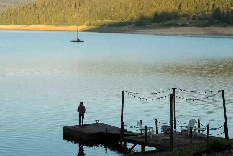 Reality-show-ul-„The-Bridge-Ungaria-a-fost-filmat-la-Lacul-Belis-29