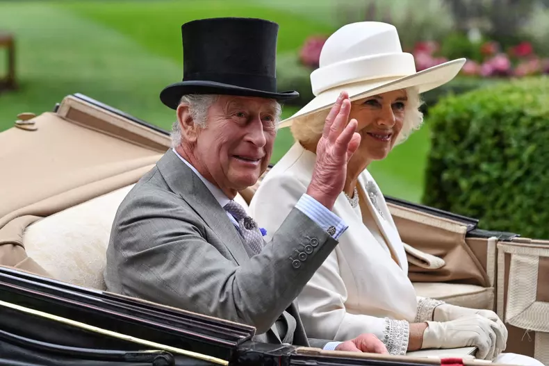 camilla si charles