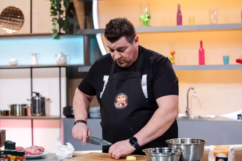 chefi-la-cutite_ionut-bontea