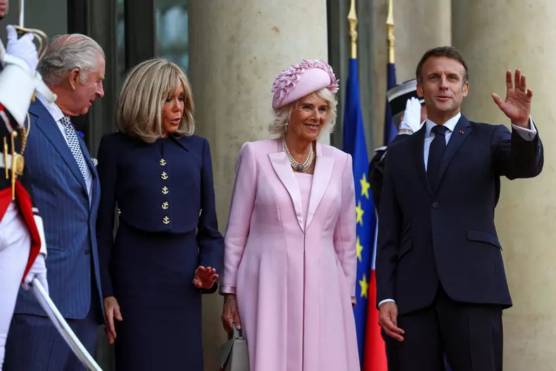 Charles și Camilla în Franța