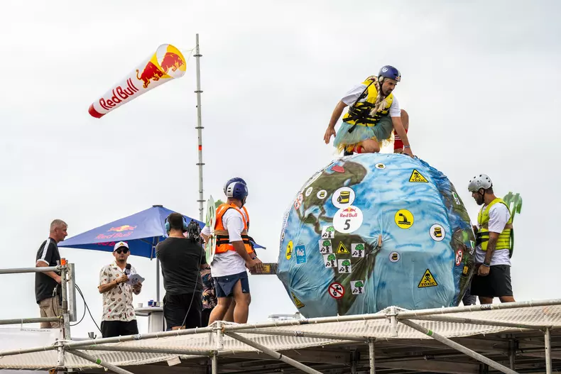 red-bull-flugtag-2