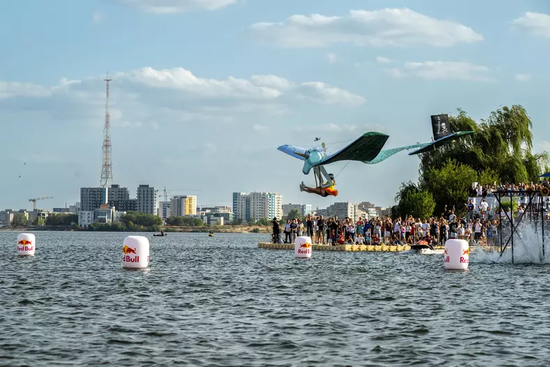 red-bull-flugtag-3