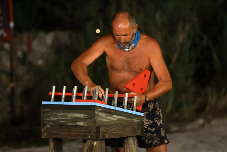 Relu-Panescu-concurentul-Survivor-in-varsta-de-52-de-ani-a-revenit-acasa-dupa-eliminare-6