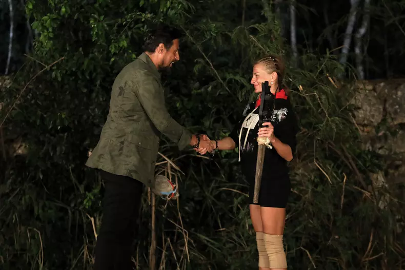 elena-marin-a-parasit-survivor-all-stars-2