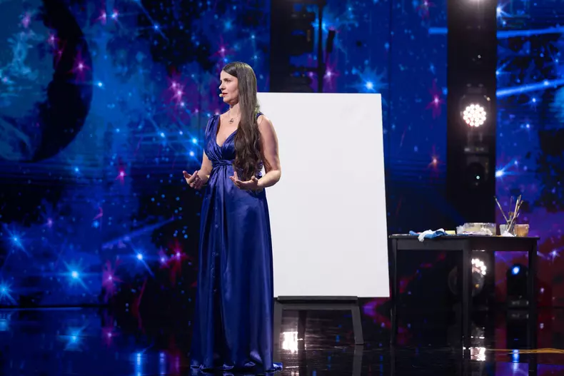 povesti-de-viata-azi-8-martie-pe-scena-romanii-au-talent-madalina-fortu-1