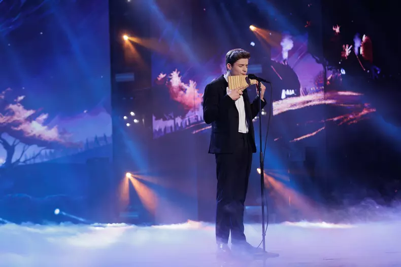 cristian-ciausu-castigatorul-romanii-au-talent-2