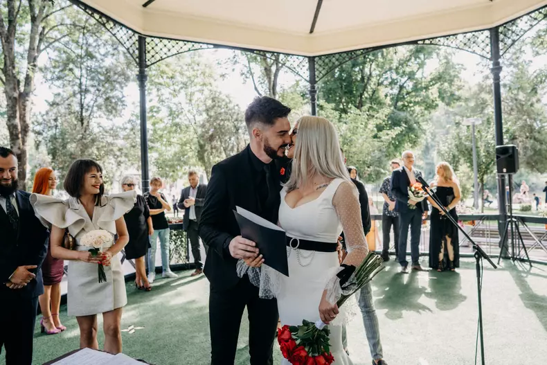Cătălin Meşter şi soţia sa, Alina