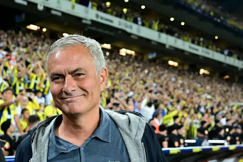 Fenerbahce v Galatasaray - Turkish Super Lig