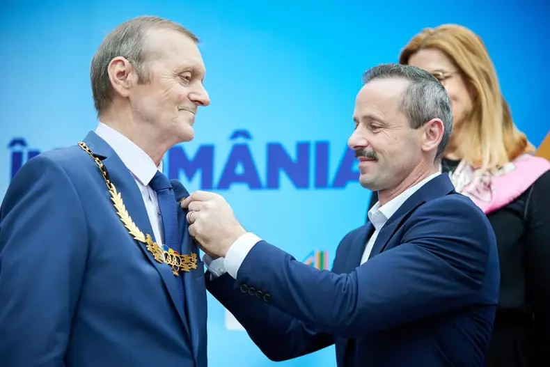 dan grecu premiat