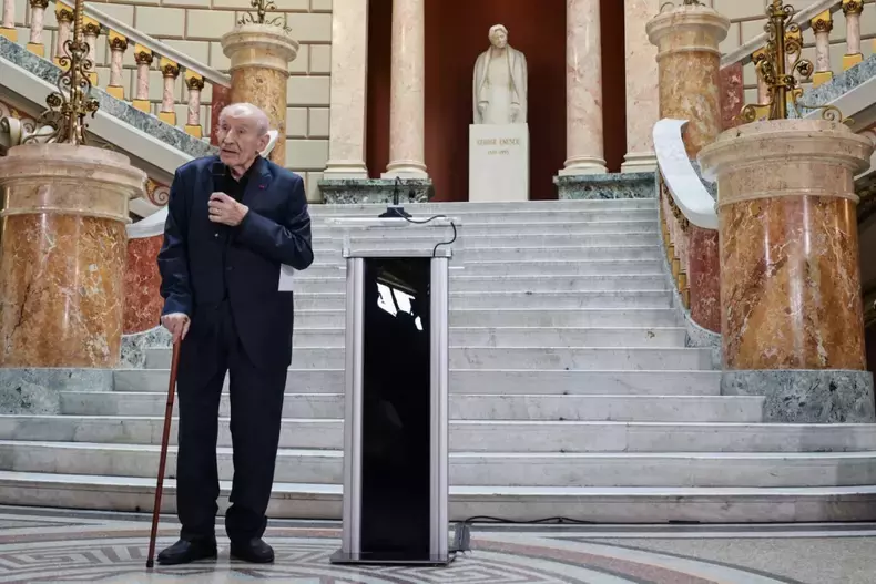 Victor Rebengiuc a primit Premiul România Europeană 2025 de la Asociația Inițiativa pentru Cultură Democratică Europeană (2)