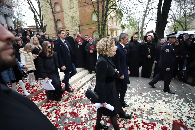 Imagini înmormântare Mircea Lucescu (15)