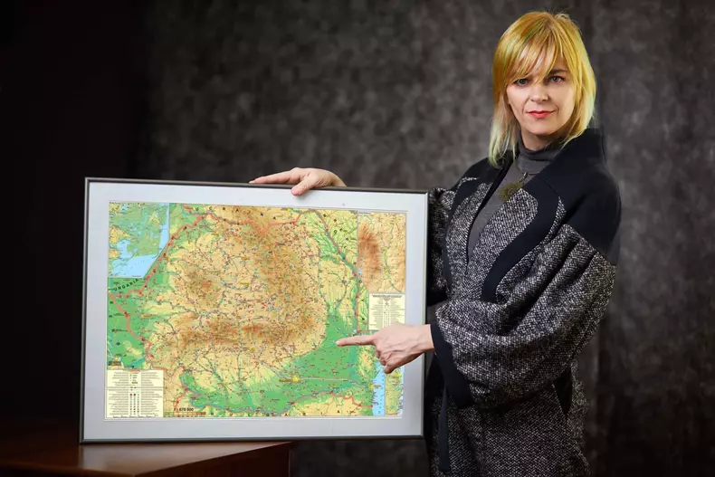 gianina corondan cu o harta