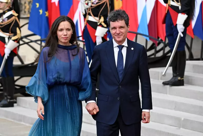 Arrivées au dîner de la coalition des volontaires au palais de l'Elysée à Paris