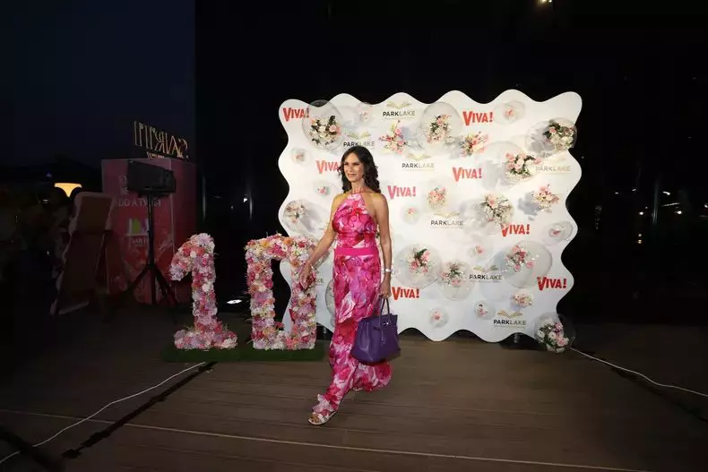 monica viva
