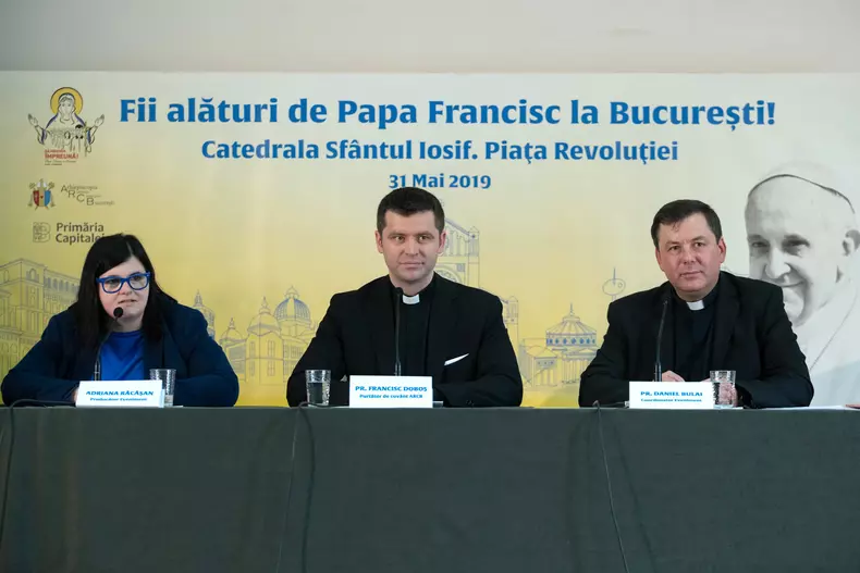 Conferinta de presa- Papa la Bucuresti 5