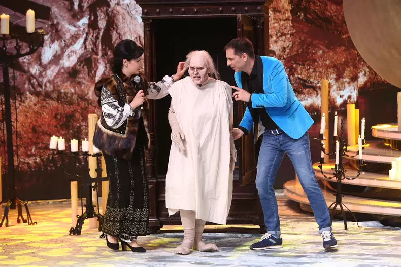 Scena misterelor (5)