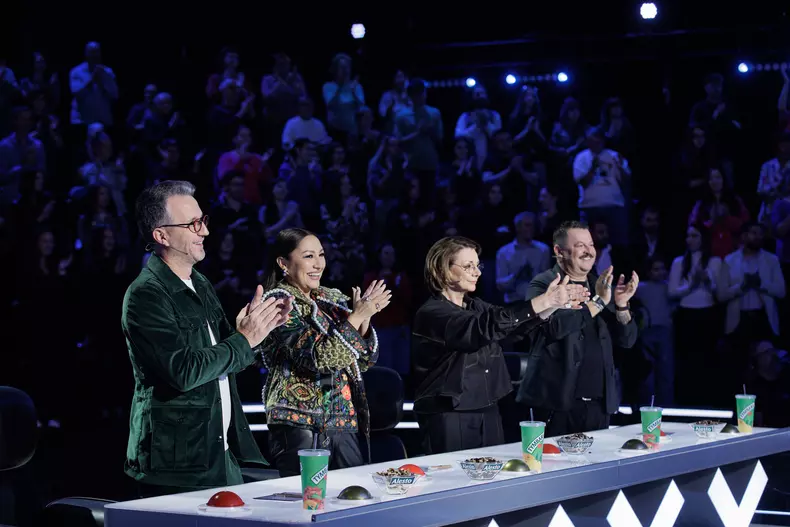Andi Moisescu, Andra, Carmen Tănase, Mihai Bobonete - Românii au talent